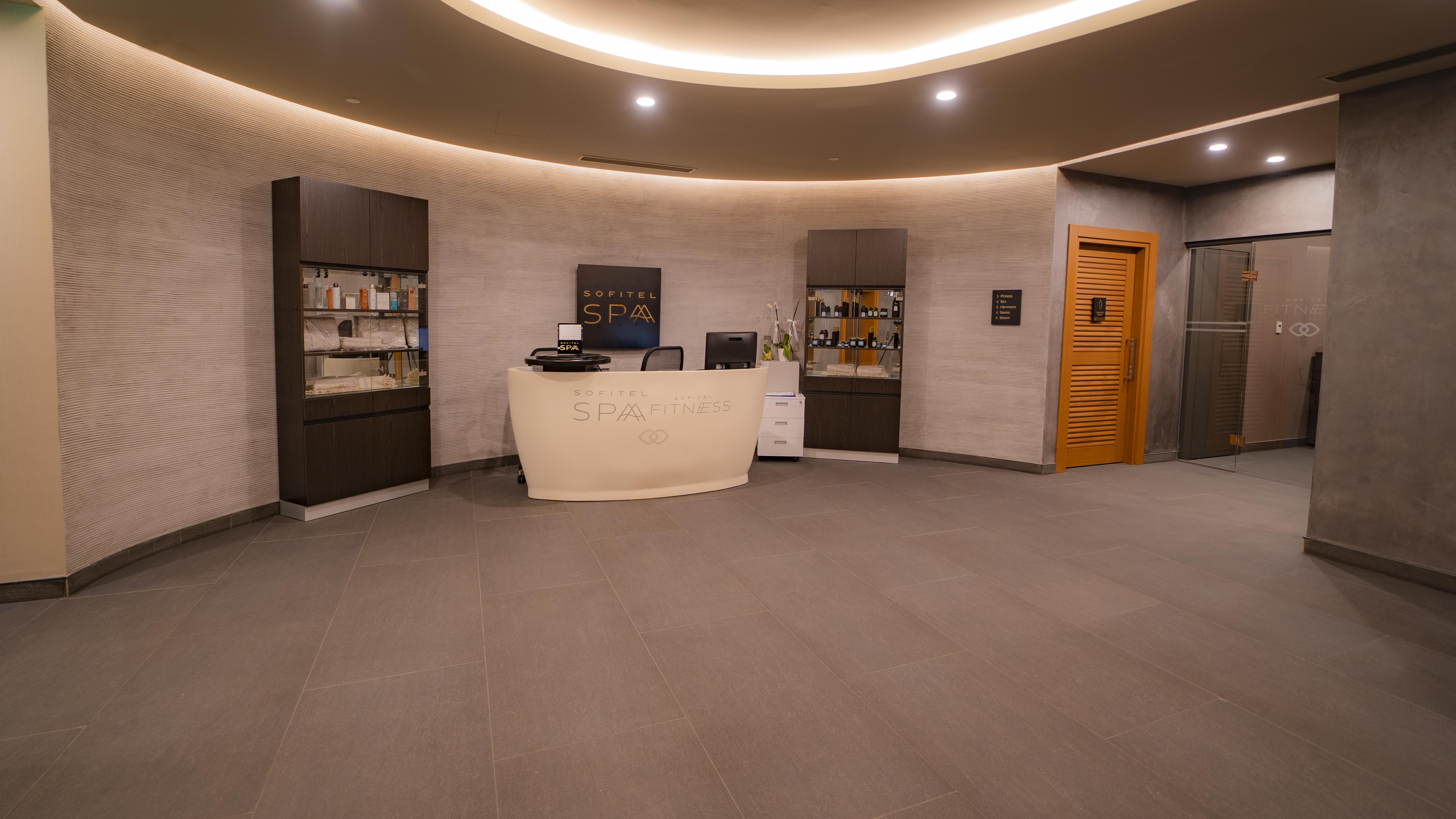 Hotel Sofitel Istanbul Taksim Exteriér fotografie The reception area of the spa