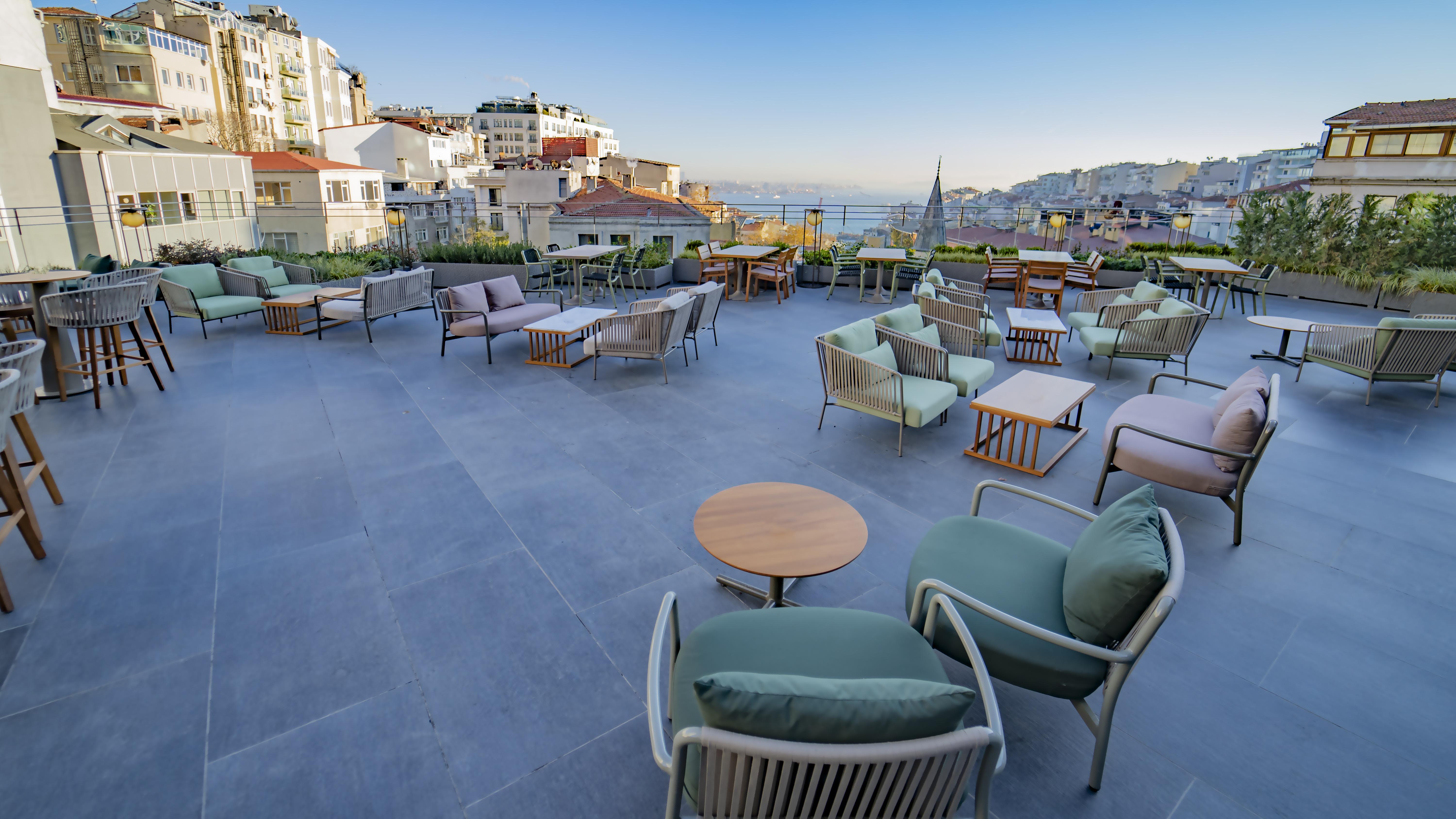 Hotel Sofitel Istanbul Taksim Exteriér fotografie Rooftop terrace