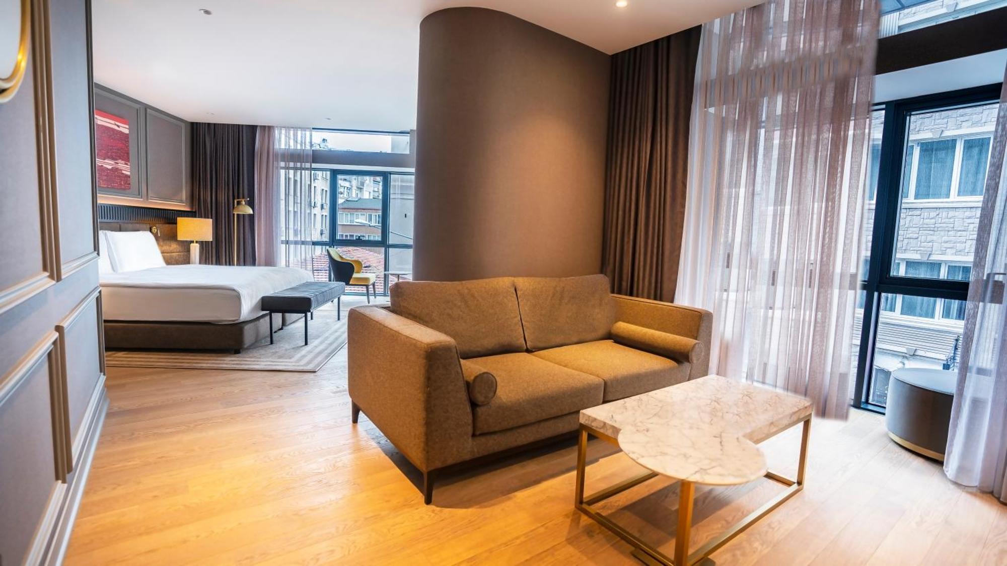Hotel Sofitel Istanbul Taksim Exteriér fotografie A suite at the hotel
